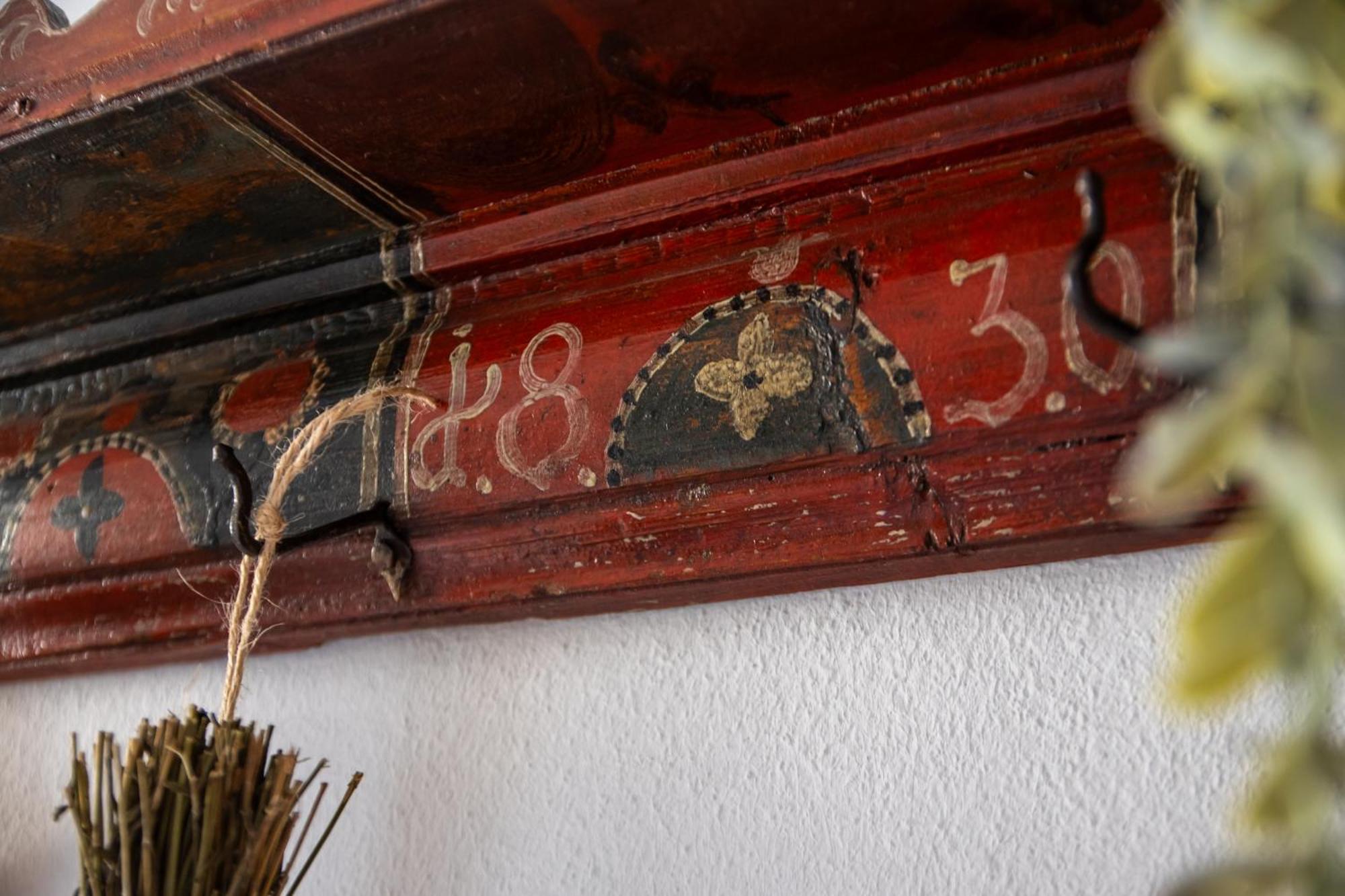 Bike House - 250-Year-Old Restored House In A Quiet Area Braşov Eksteriør billede