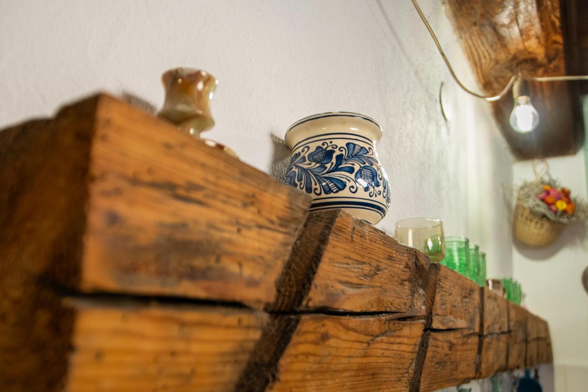 Bike House - 250-Year-Old Restored House In A Quiet Area Braşov Eksteriør billede