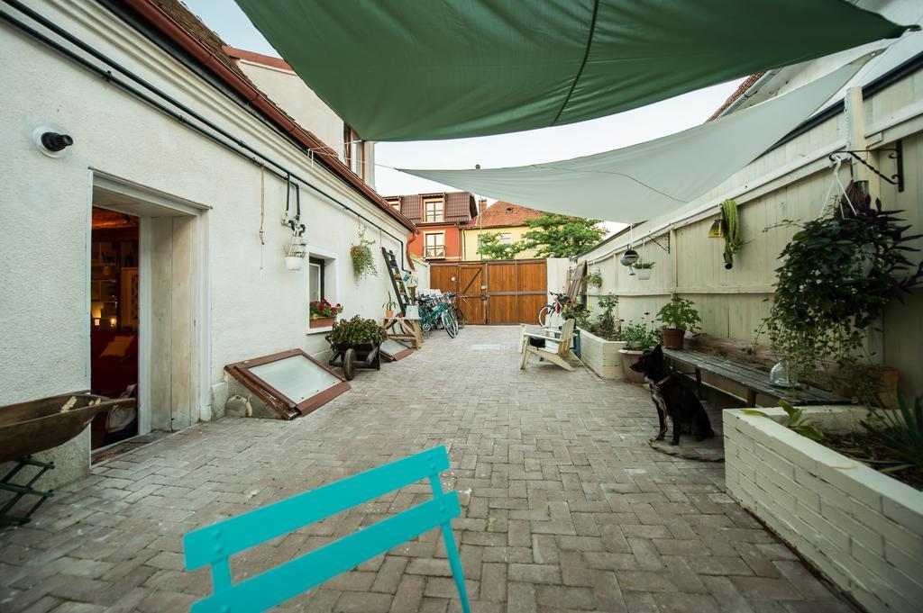Bike House - 250-Year-Old Restored House In A Quiet Area Braşov Eksteriør billede